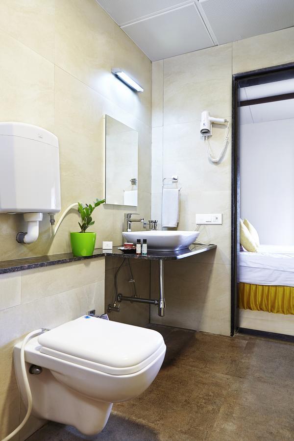 Savana Lake Resort Nashik Zewnętrze zdjęcie